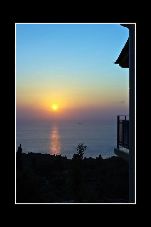 Porto Katsiki Guest Houses Athánion Exterior foto