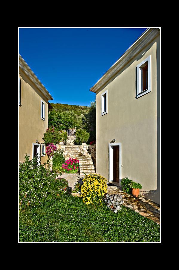 Porto Katsiki Guest Houses Athánion Exterior foto